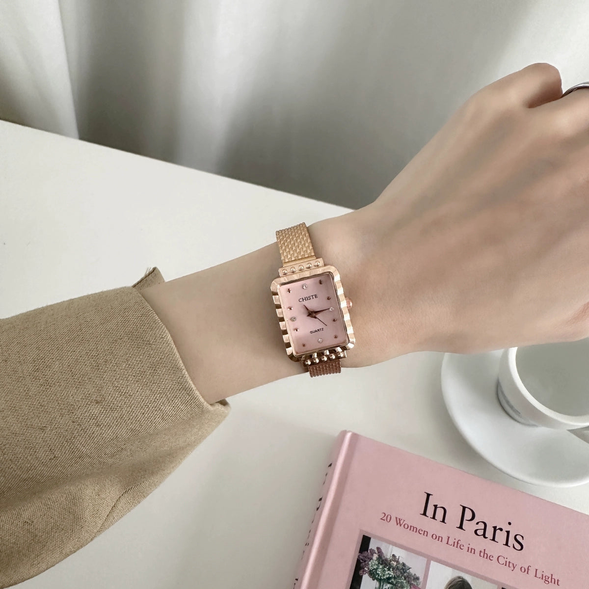 Avarose Elegant Rectangular Watch - Gold Band Pink Dial [8CEQEXTH]