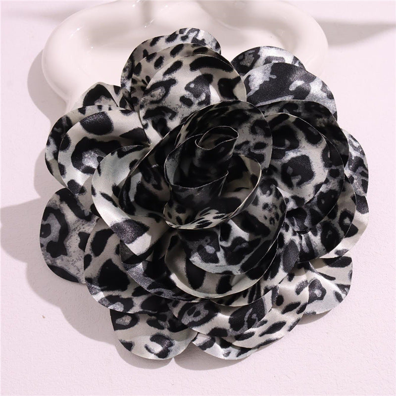 Catalaya Exaggerated Leopard Satin Brooch - Grey Leopard Print (19cm) [NA0VLN2Z]