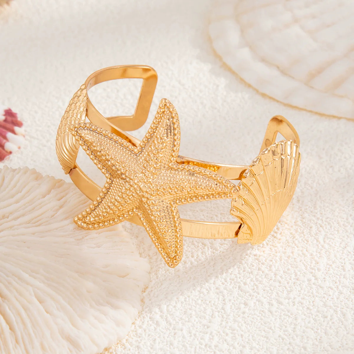 Elenna Coastal Charm Bracelet - Starfish Shell Gold