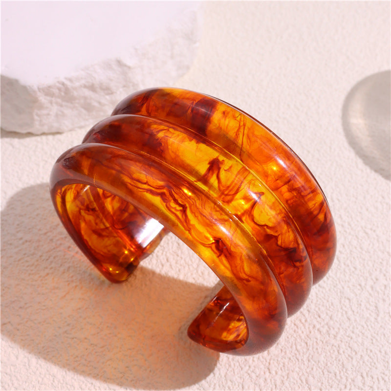 Kaylanie Resin Cuff Bracelet - Tortoiseshell Open Cuff [QK5A6ZCM]
