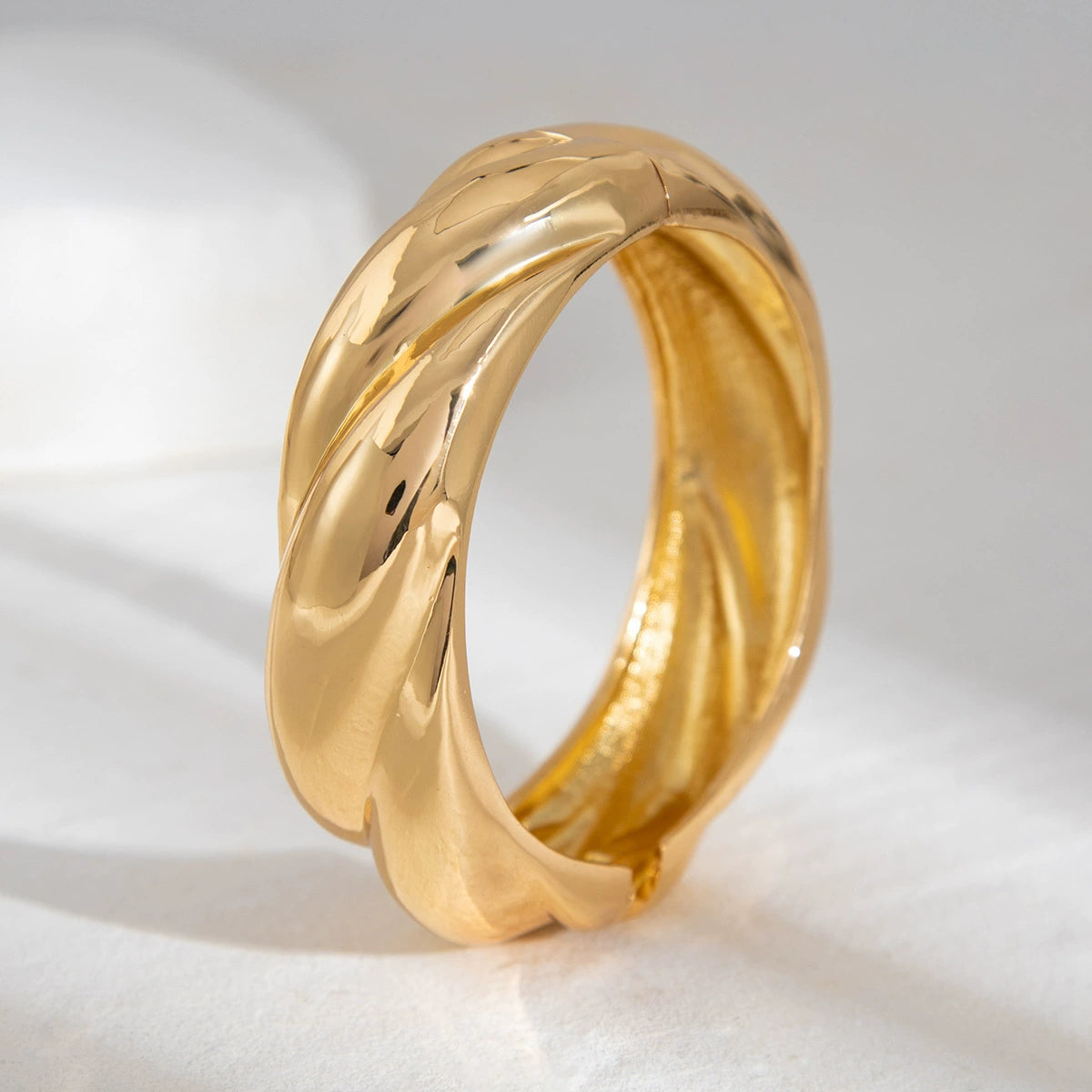 Romi Metal Statement Jewelry - Style 01 Bracelet Gold [0B7CMAM1]