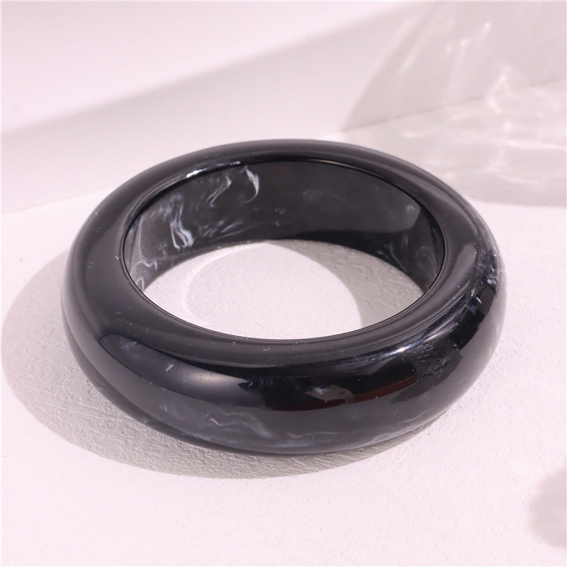 Xandria Artistic Swirl Bangle - Black White Smudge [NNX84NUS]