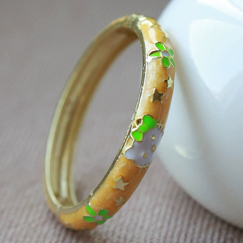 Porter Enamel Hello Kitty Bangle - Yellow (4.7cm, Random Pattern)
