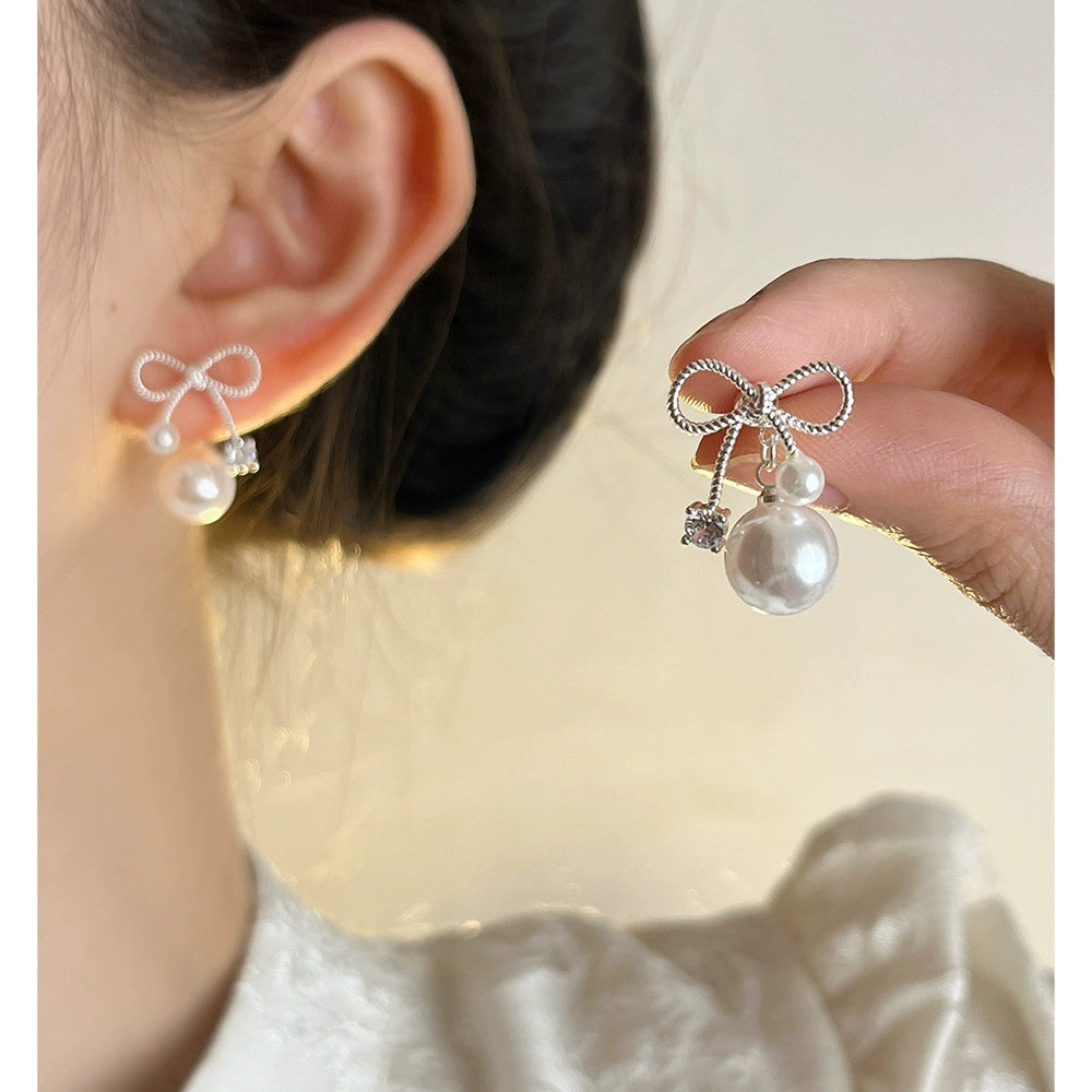 Rosalee Pearl Bow Earrings - Bow Pearl Earrings [RHCCMLTI]
