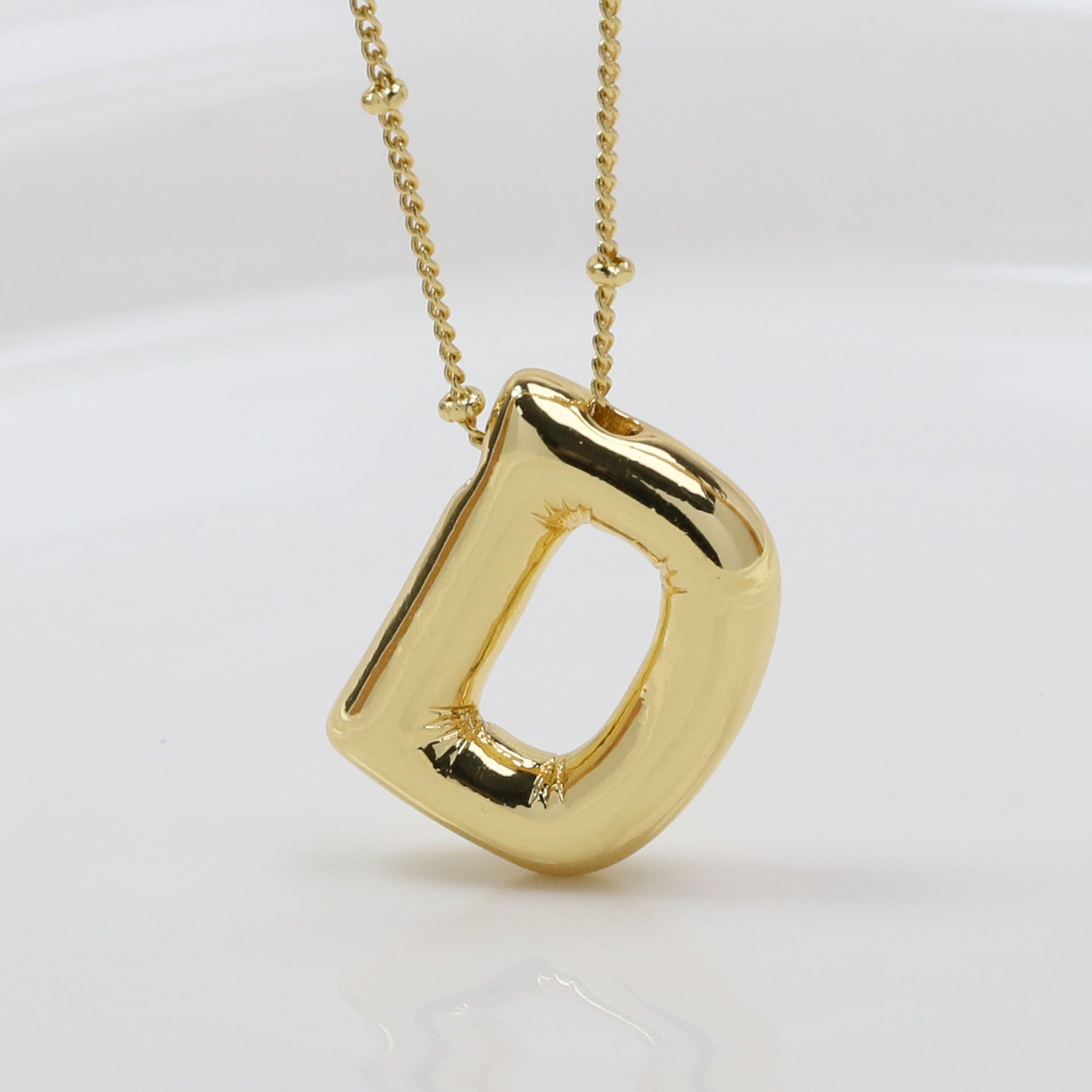 Aberdeen Bubble Initial Necklace - D (Necklace) [DII4V45B]