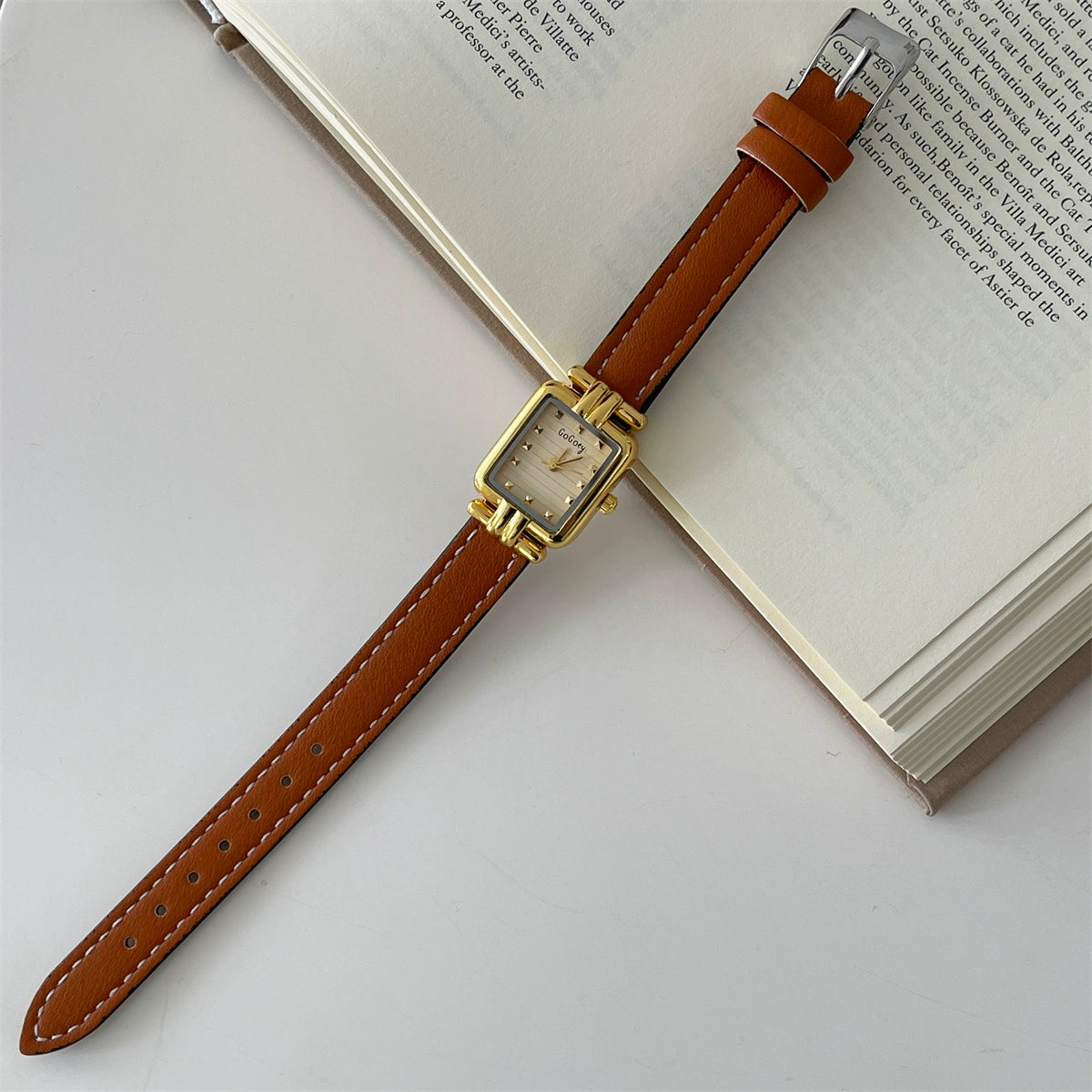 Susanna Vintage Leather Watch - Brown Strap [2LLBLHO6]