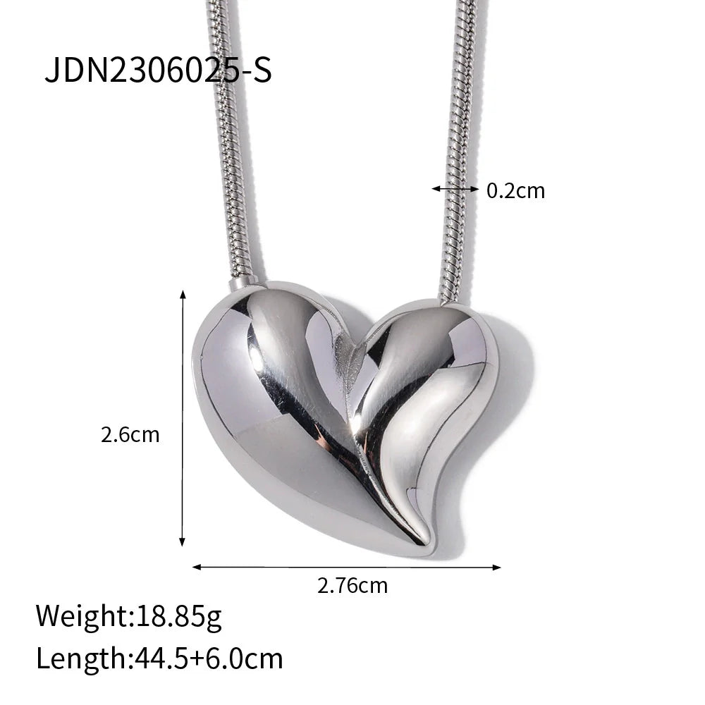 Mannat Bold Heart Earrings - JDN2306025-S