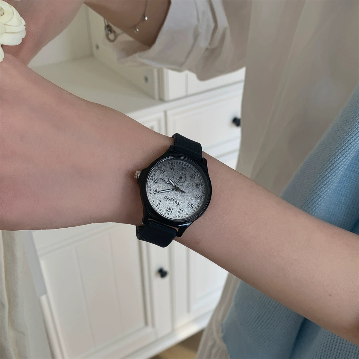 Asiya Gradient Silicone Watch - Black [SKI4KV1O]