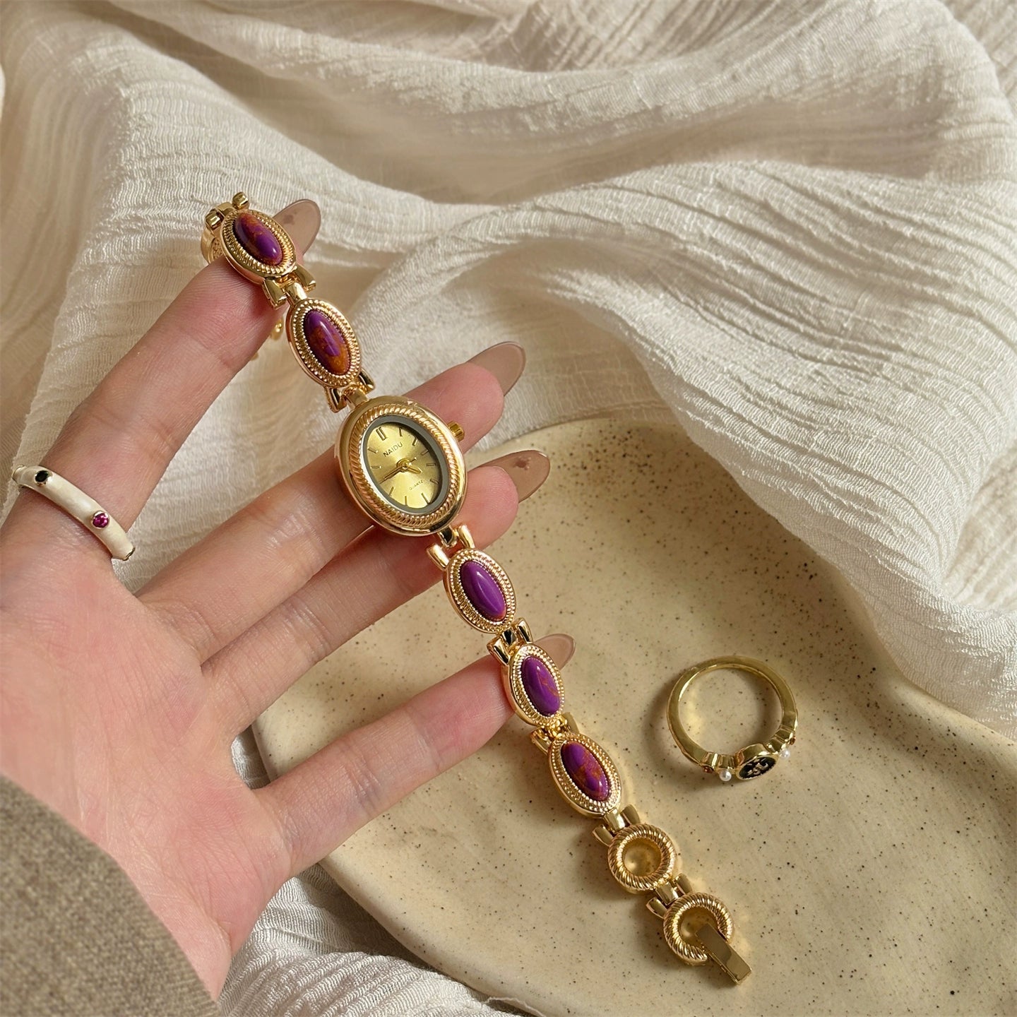 Leann Elegant Bracelet Watch - Purple Gold Frame Gold Face [XWRBF0F3]