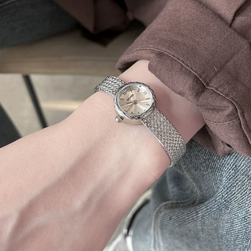 Ruqayyah Vintage Steel Watch - Silver