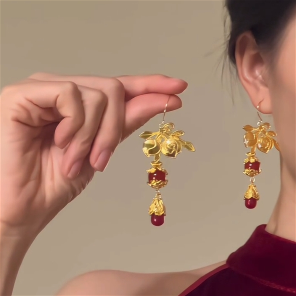 Itzia Gilded Agate Leaf Dangles - Gold Plated