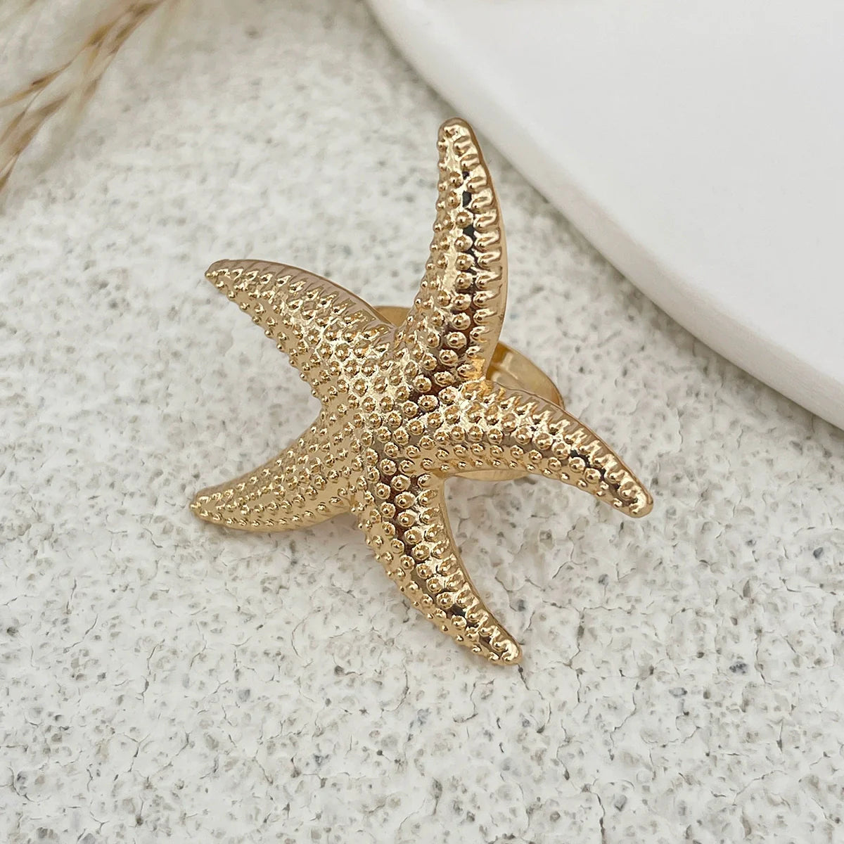 Cori Chic Pearl Ring - Starfish Light Gold