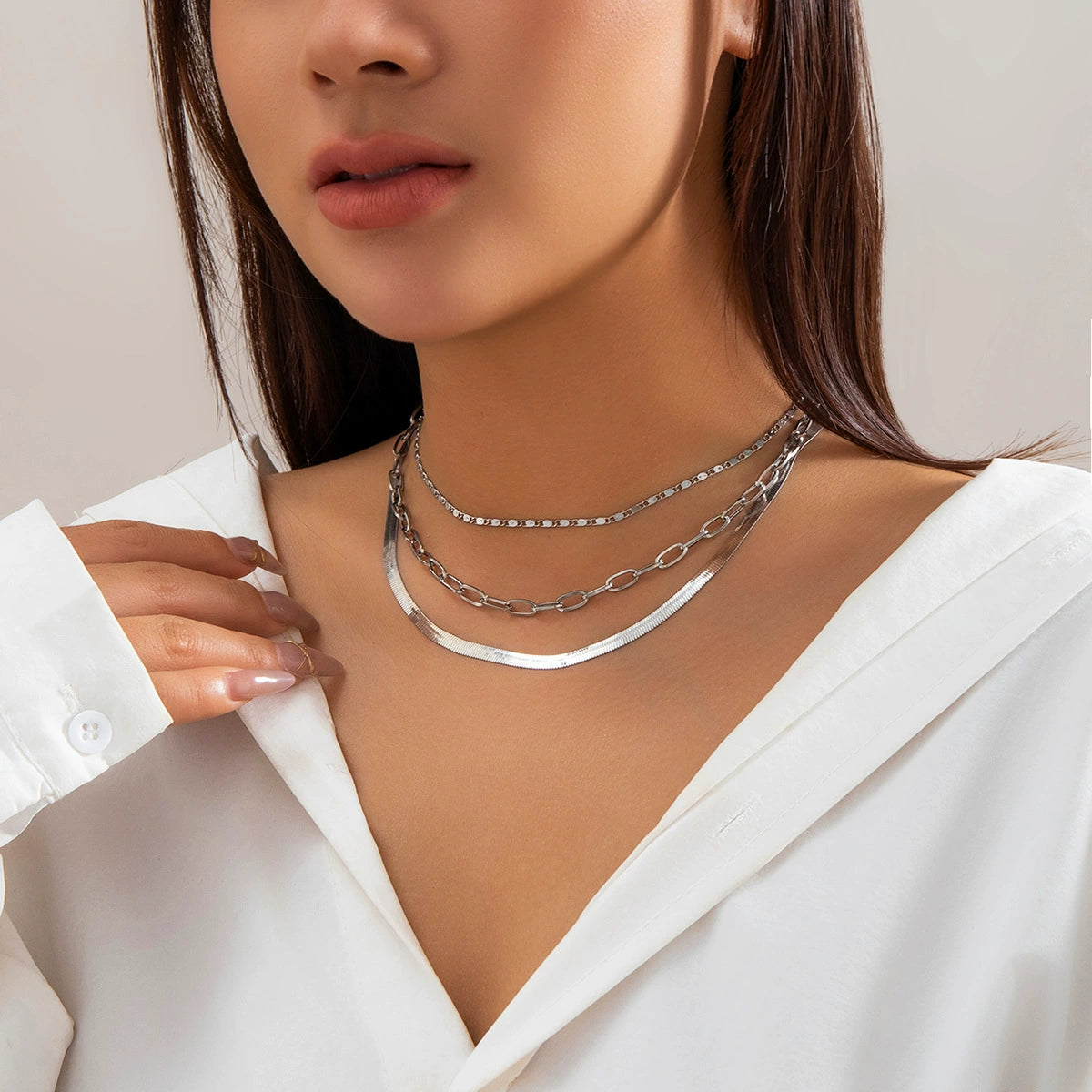Elvira Layered Heart Necklace - White Gold [84G56IVB]