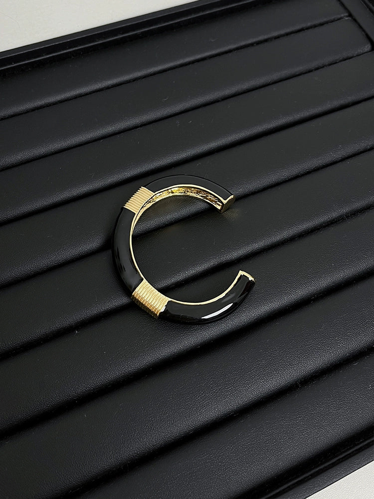 Jayla Enamel Cuff Bracelet - Black