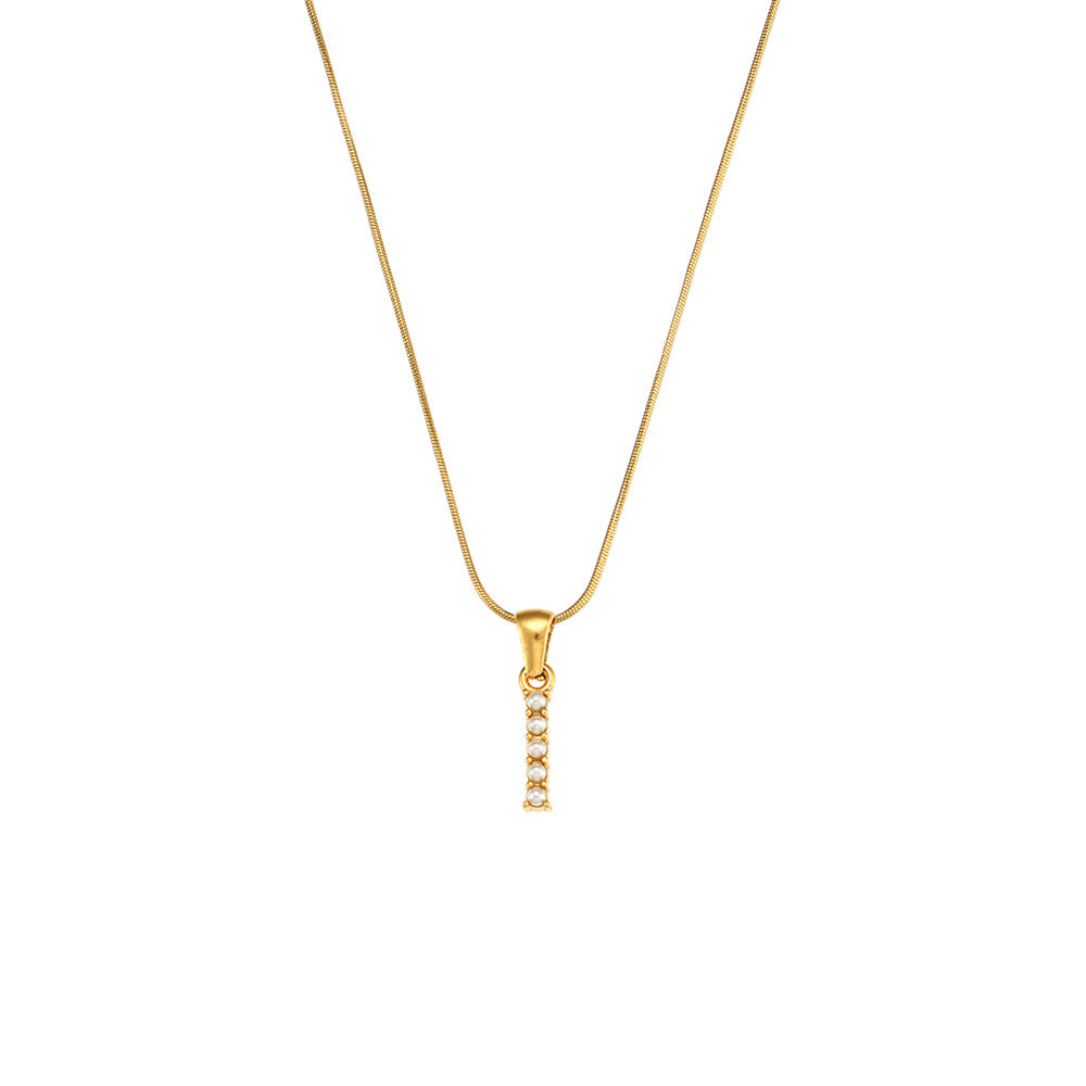 Makiah Letter Pearl Necklace - Letter I [4HNGN53F]