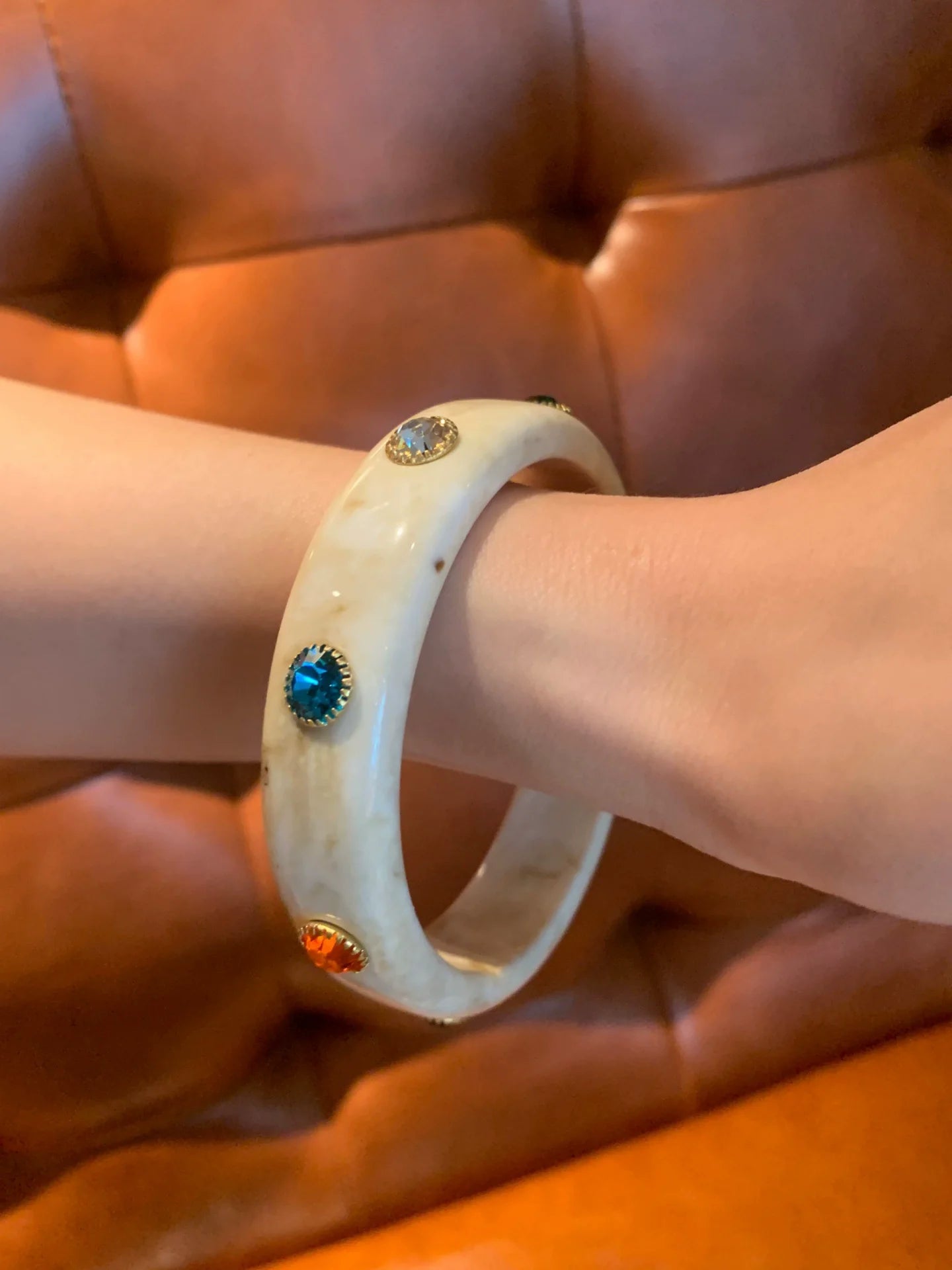 Willamina Bohemian Pearl Bangle - Narrow Multi-color Diamond Cream White