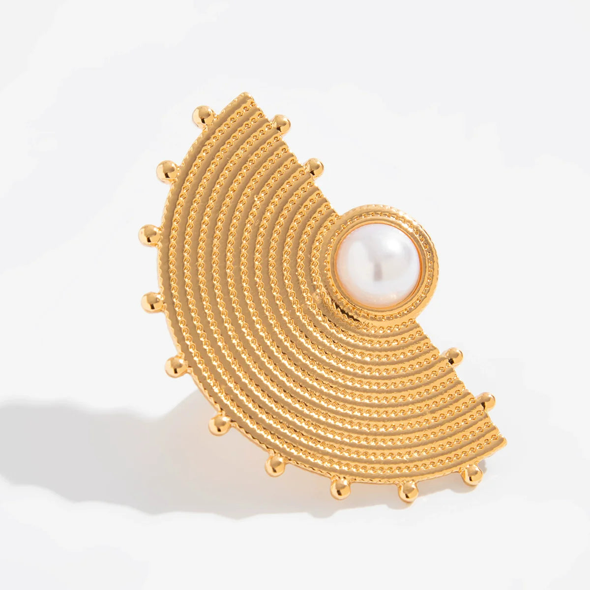 Arcadia Feathered Fan Ring - Fan Light Gold