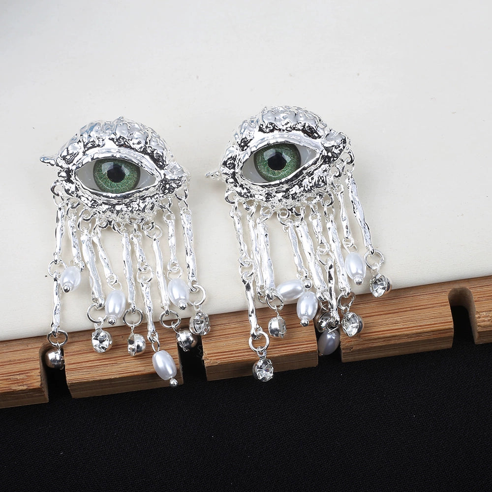 Aahana Mystical Eye Pearl Jewelry - Silver Earring Stud Pair [5ZBZUGIS]