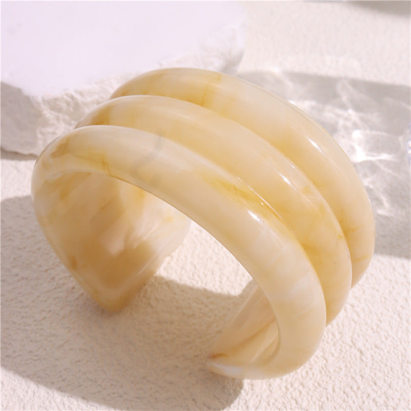 Kaylanie Resin Cuff Bracelet - Marbled Cream Open Cuff [2OYVW679]