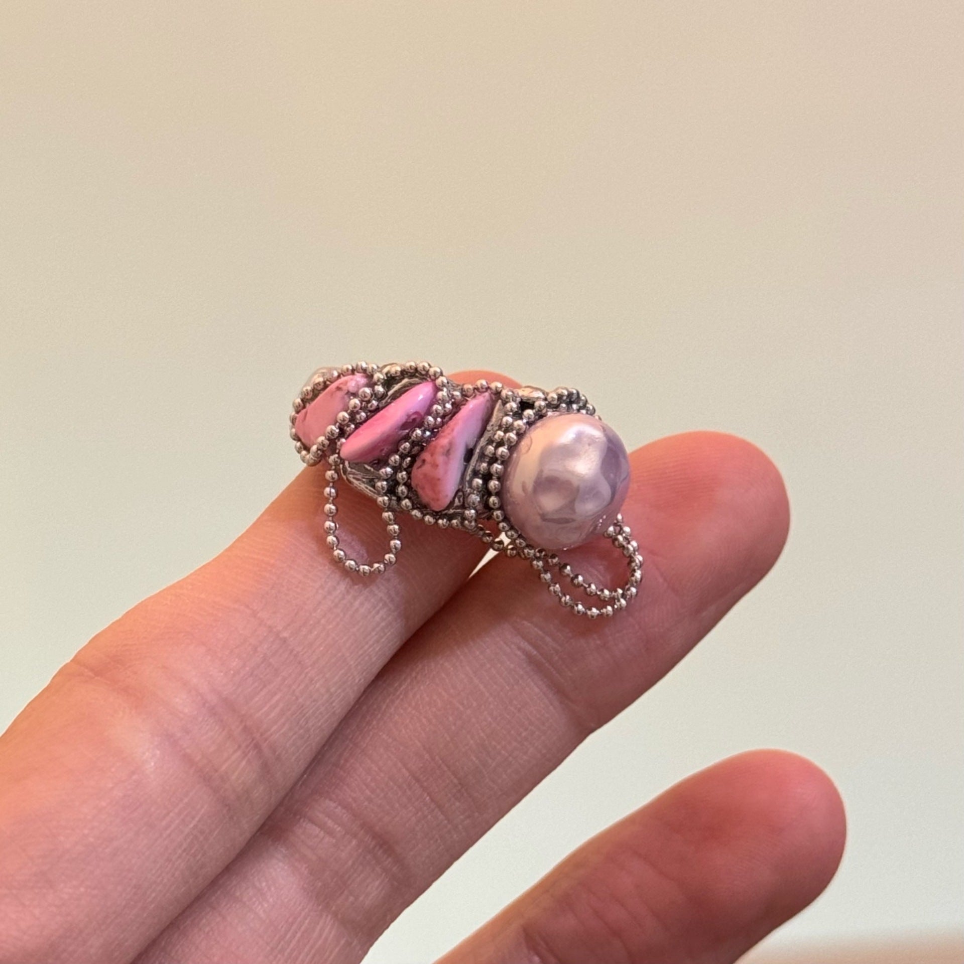 Dynasti Silver Gemstone Open Ring - Three Pink Stone & One Pearl [MMGBAXKY]