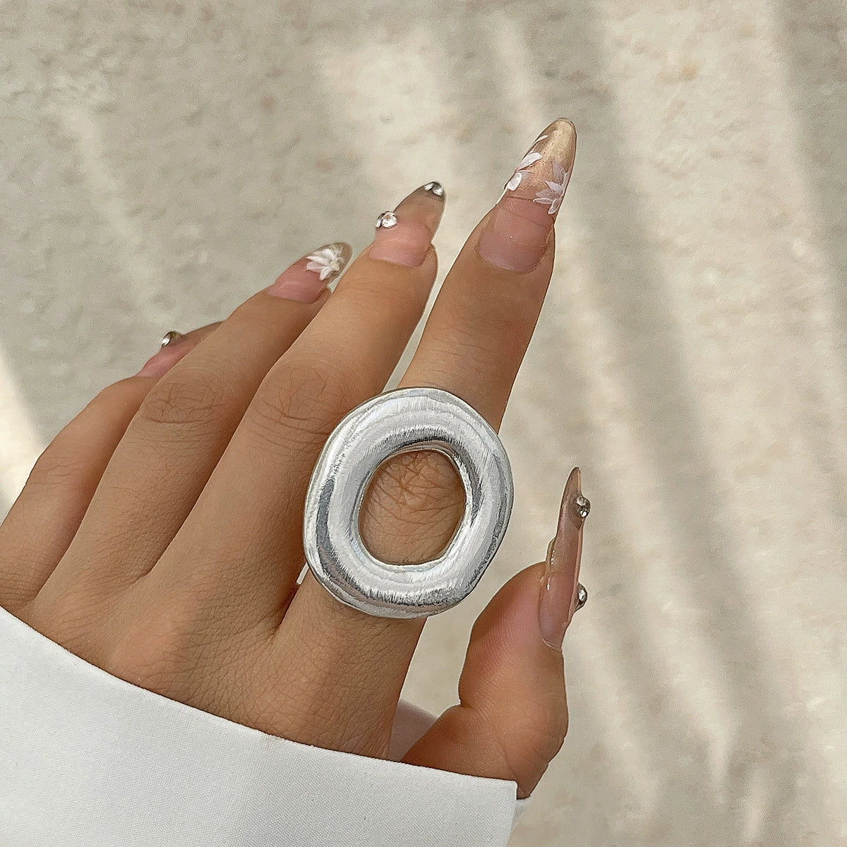 Myiah Asymmetrical Pearl Open Ring - Style 03 White Gold [8B18ECZF]