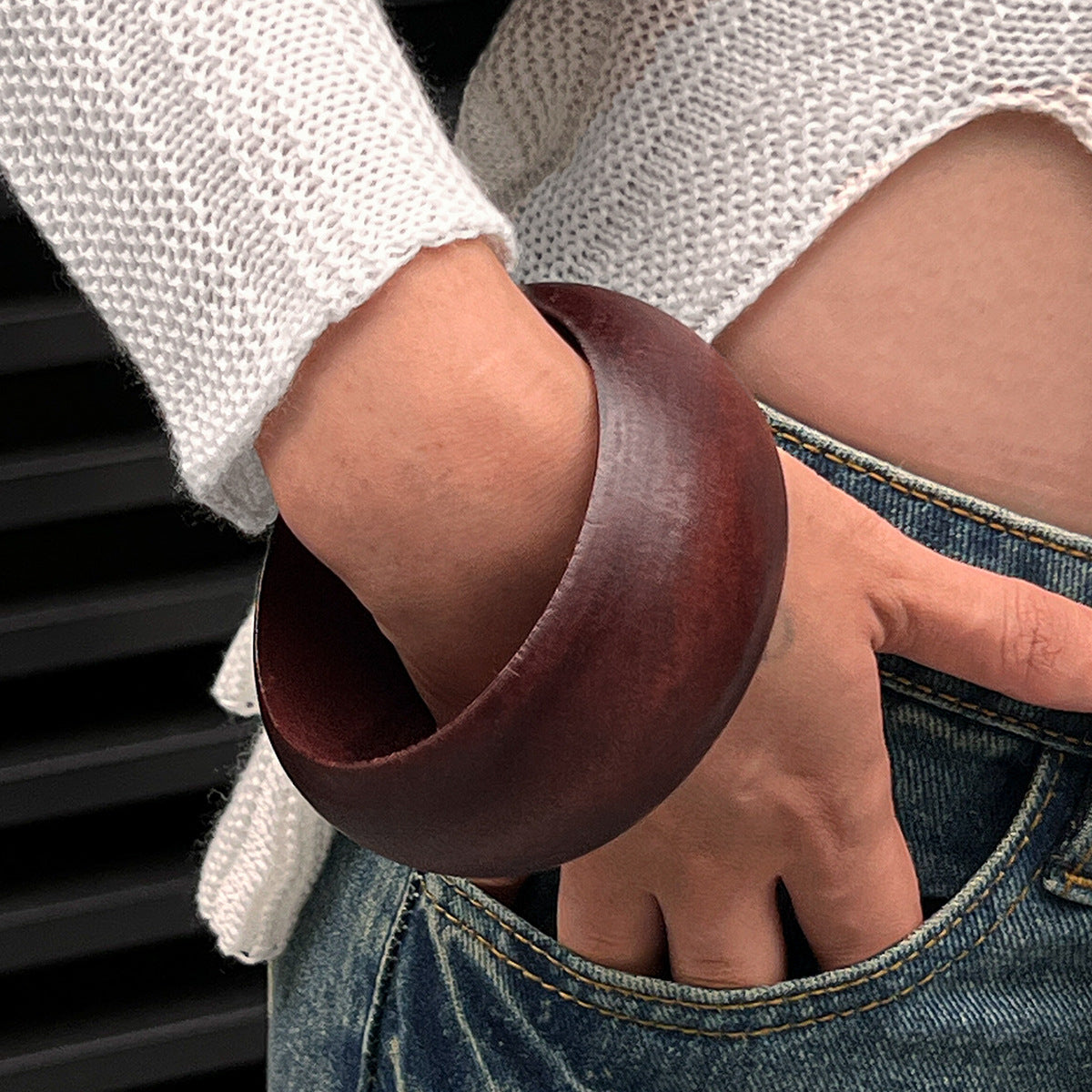 Akasha Bold Statement Bracelet - Style 1 [AIT6SYL6]