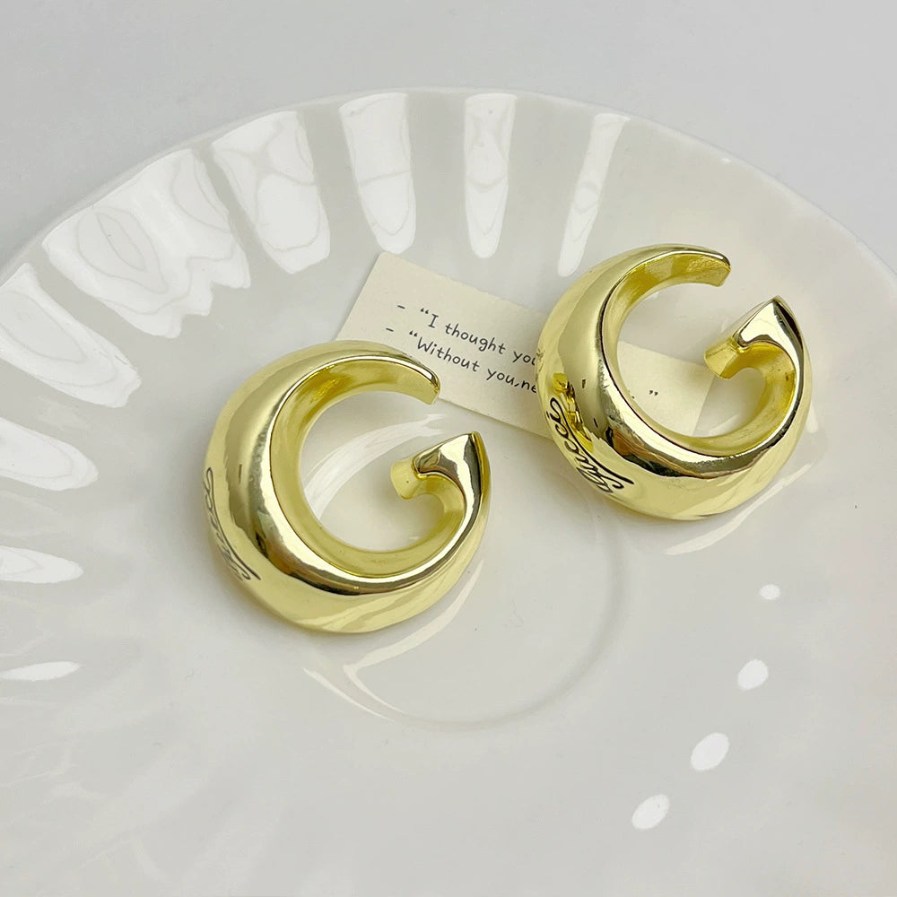 Eliot Statement Letter Earrings - Gold [1ZPQKDZN]