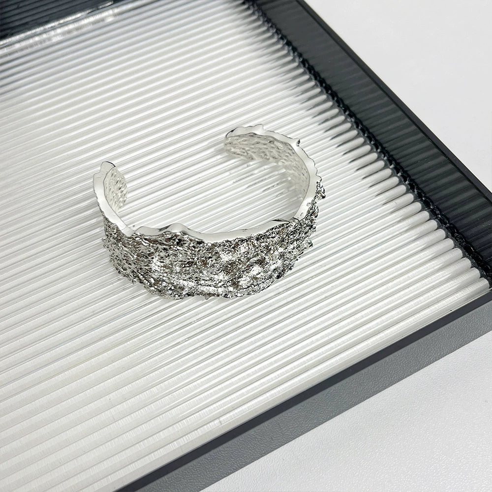 Monae Asymmetric Textured Bracelet - Silver Textured Bracelet [RCJBSV0A]