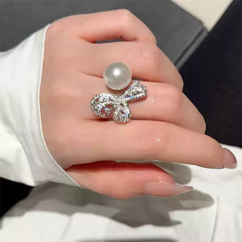 Habiba Zircon Bow Pearl Ring - Style One [XYRC2P2F]