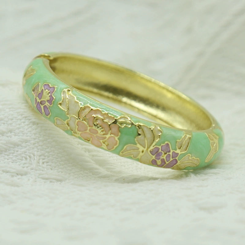 Jariah Peony Cloisonné Bracelet - Light Green [SCHR6VZ4]