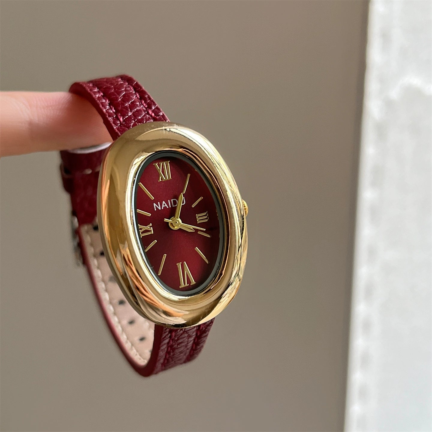 Elyzabeth Oval Retro Watch - Ankelar Red Leather Half Roman [9Q6C6B7N]