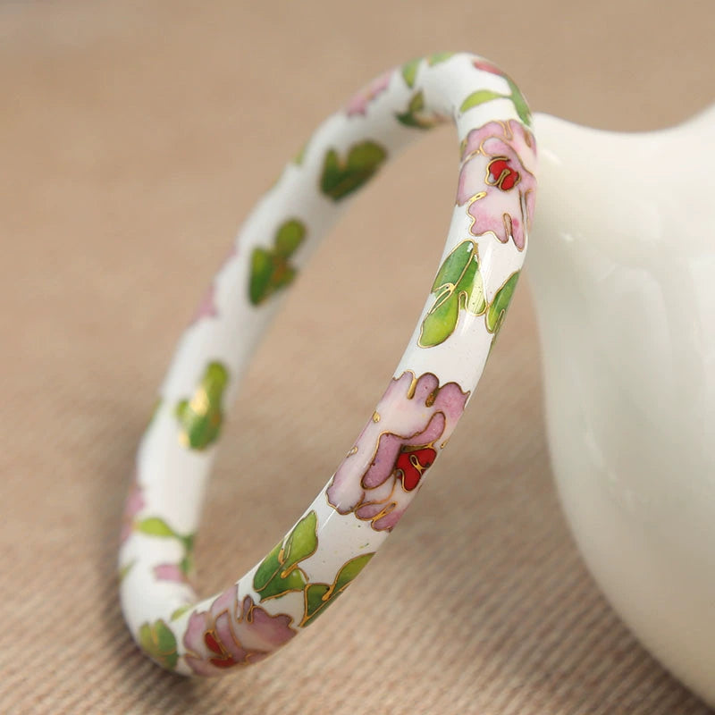 Zoi Floral Cloisonné Bracelet - White Peony (8mm Width) [91UP48DL]