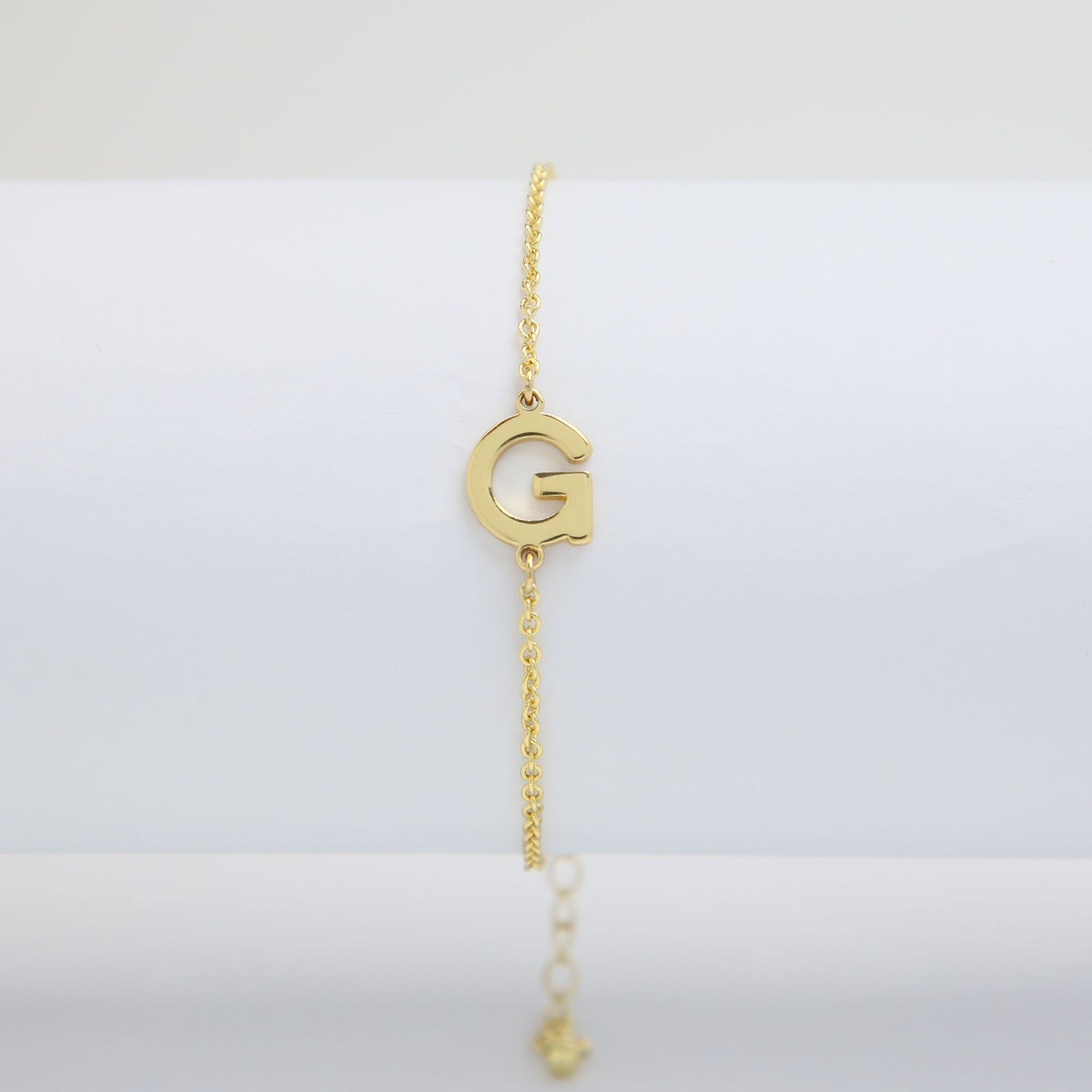 Janiah Dainty Initial Bracelet - G [S05AQJLX]