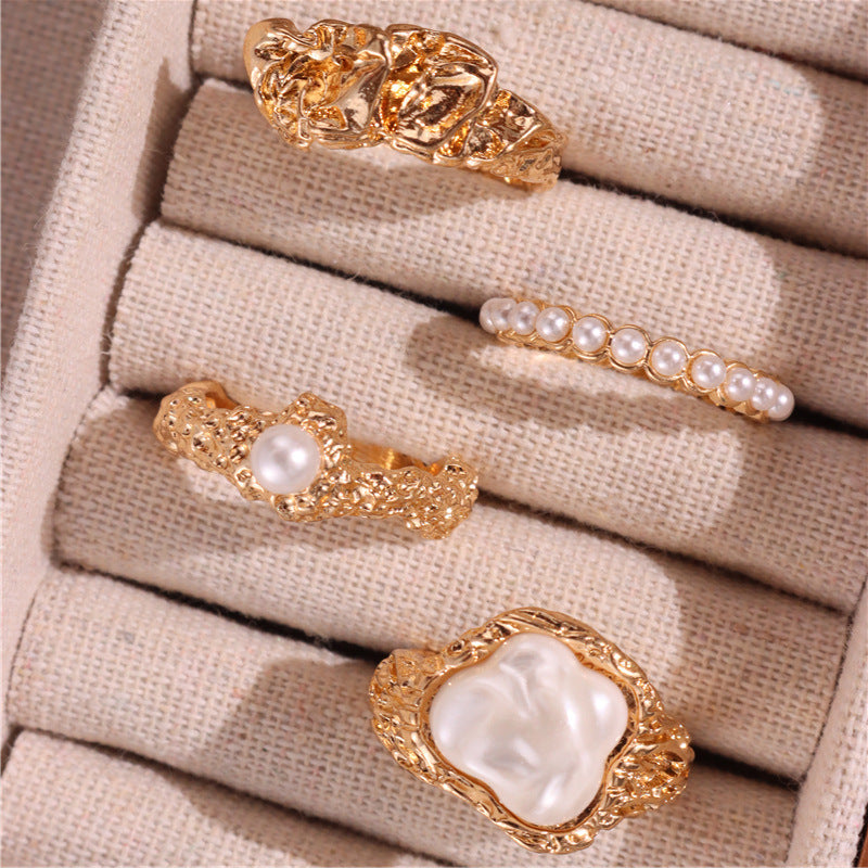 Aaminah Vintage Pearl Ring Set - Golden [73A9Q4KP]