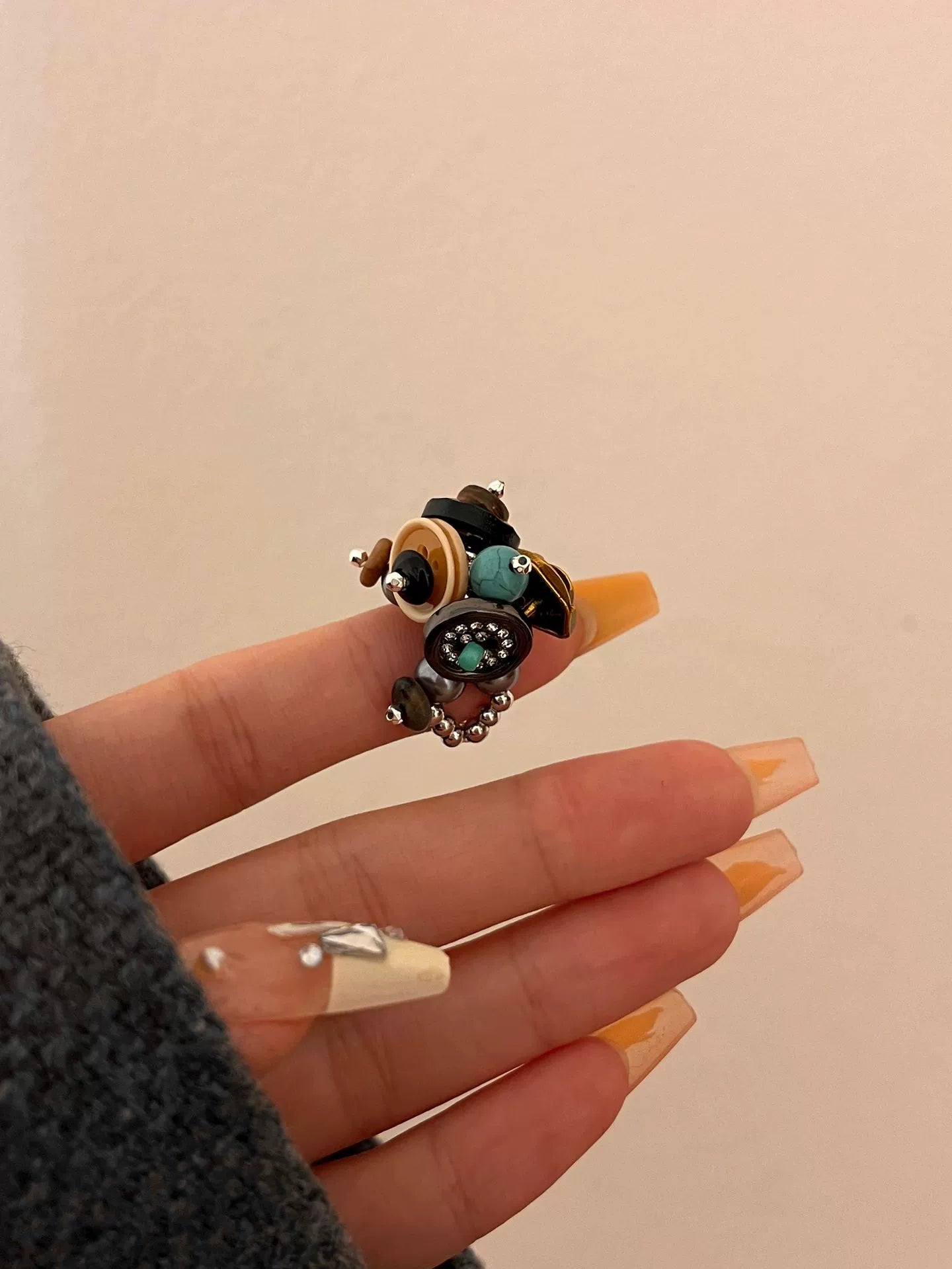 Koralee Beaded Shell Ring Bracelet - Style E [DEZ1H3KU]