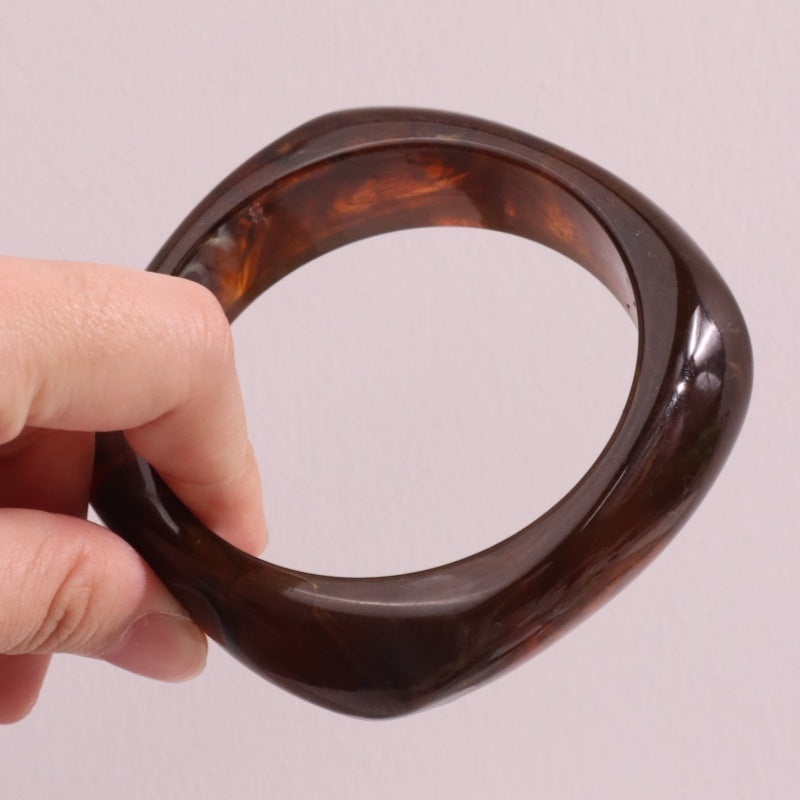 Letti Irregular Resin Bangle - B 6.7cm [GK3Y3IGE]