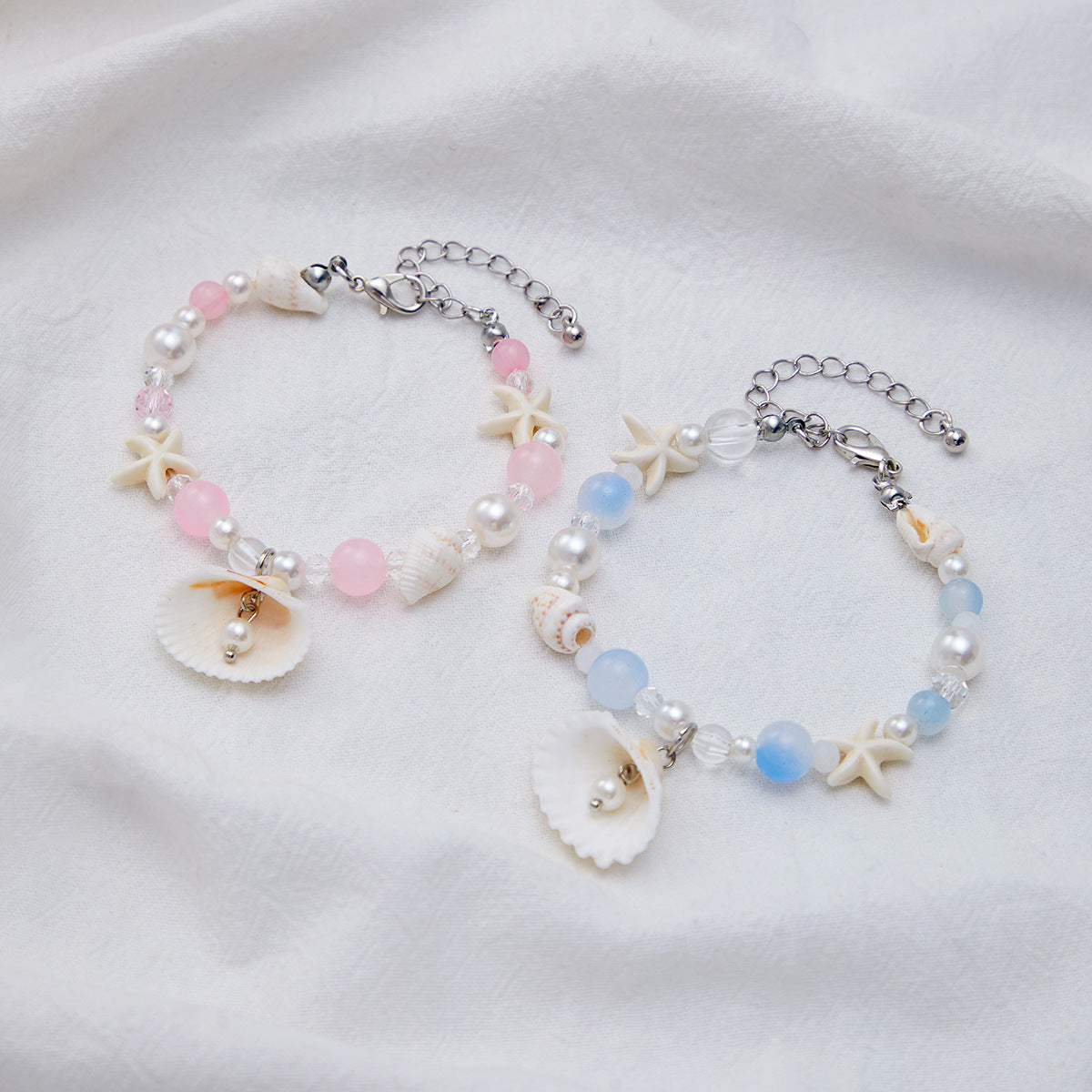 Hajra Dainty Shell Charm Bracelet - Silver Style 2 [OM95TW4R]