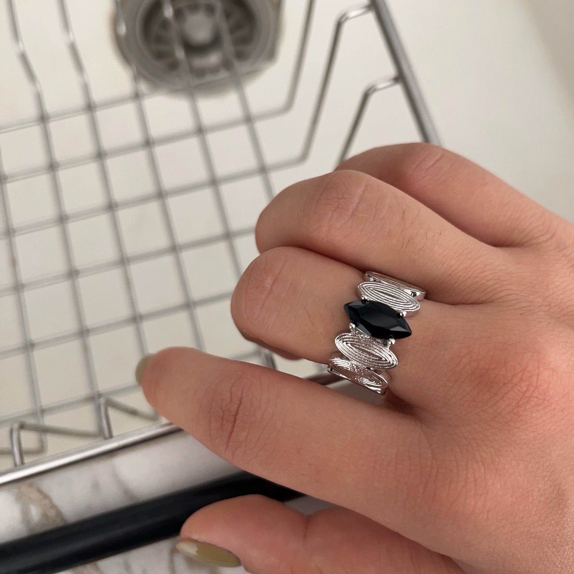 Antonella Firework Tassel Ring - Geometric Rhomboid Ring [TDBVO0PE]