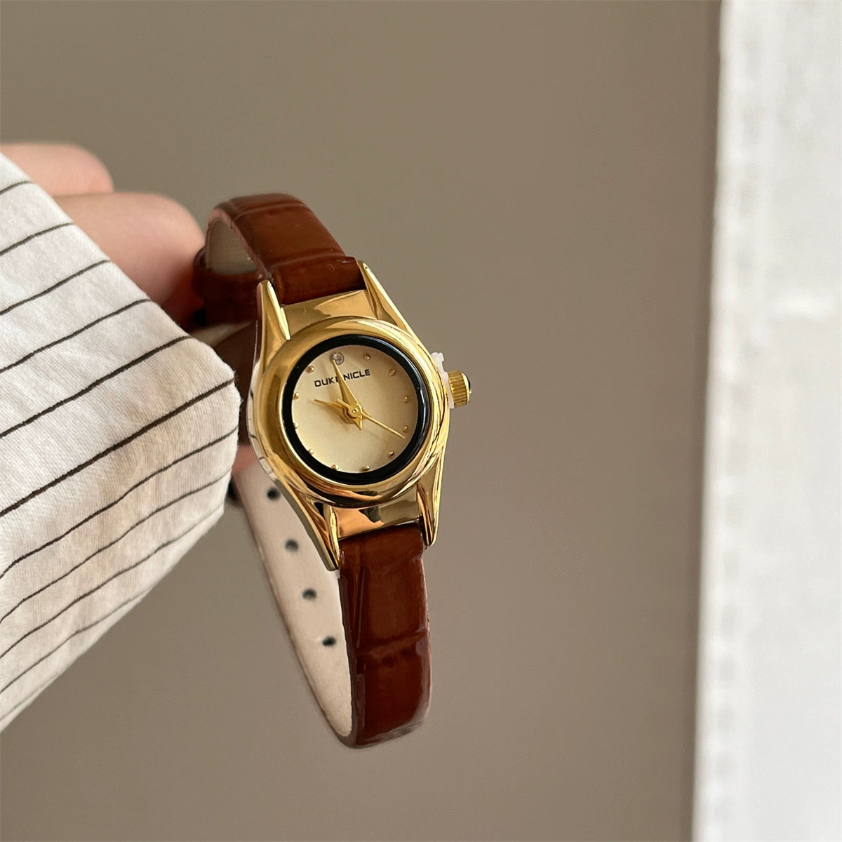 Averie Retro Mini Watch - Brown Strap Gold Frame Gold Dial [RBU1NL6A]