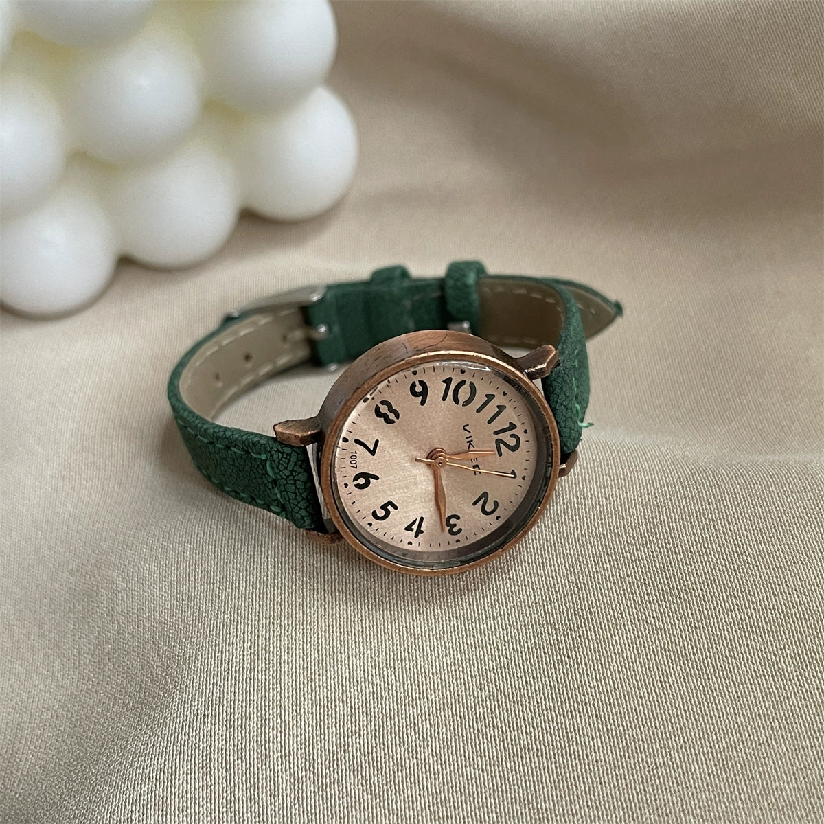 Gwendolynn Elegant Retro Watch - Green [2KD0VIPM]