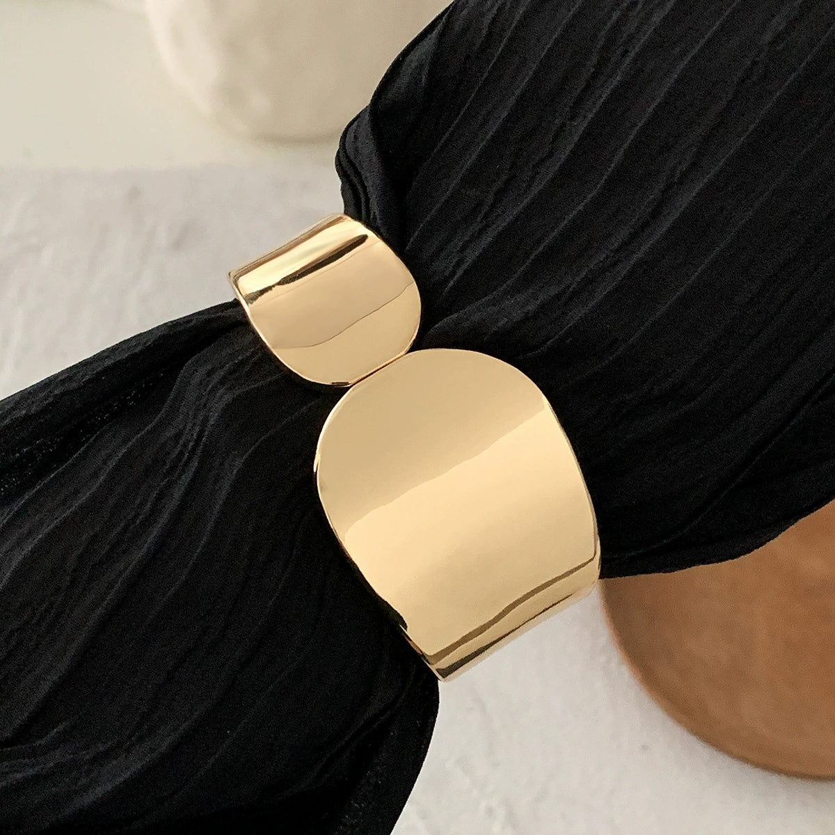 Lilyth Sculpted Cuff Bracelet - Gold (Design 05) [MG4H7WA2]