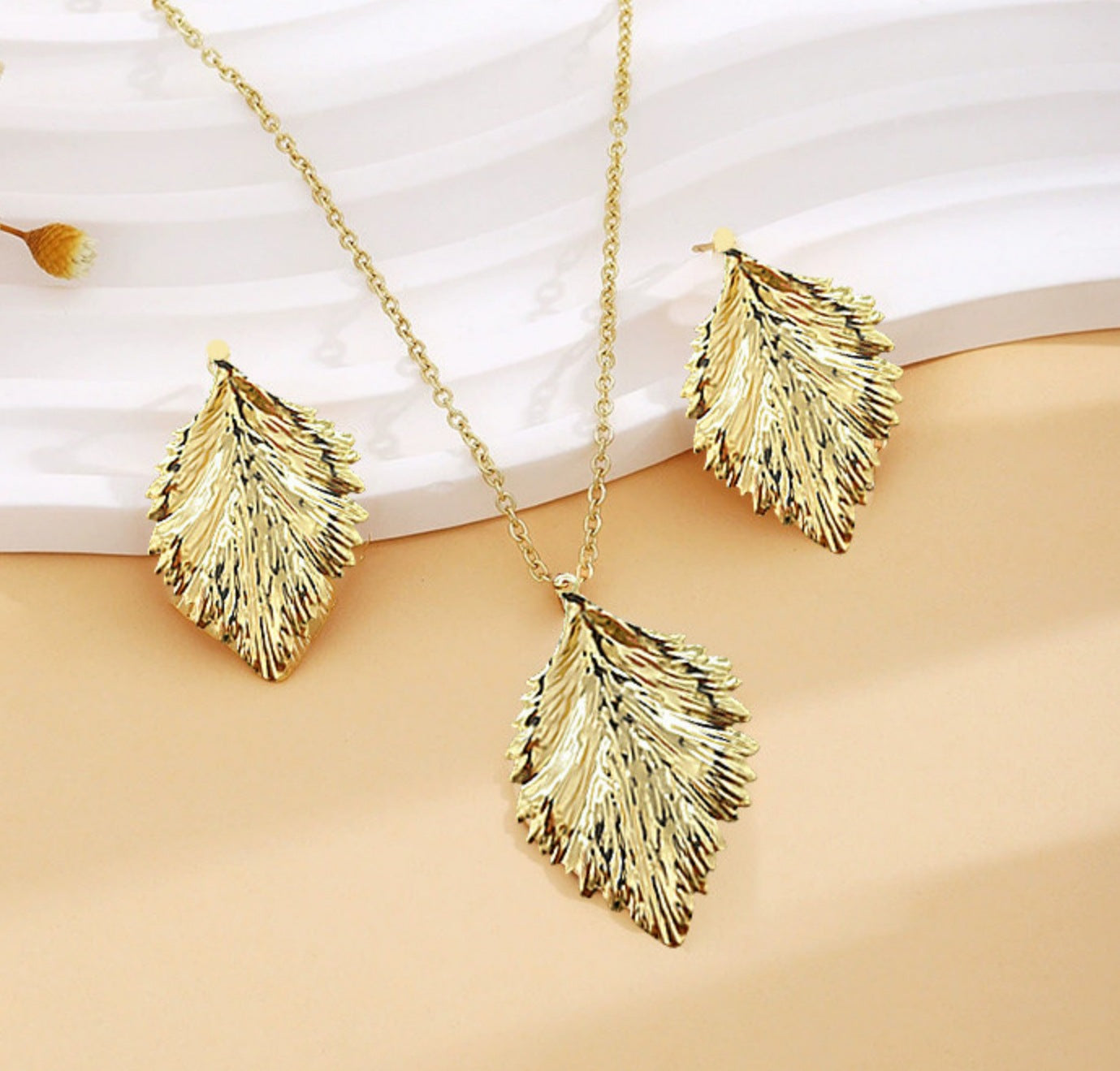 Lareina Geometric Shell Earrings - Color 7 [UCTK5VZI]
