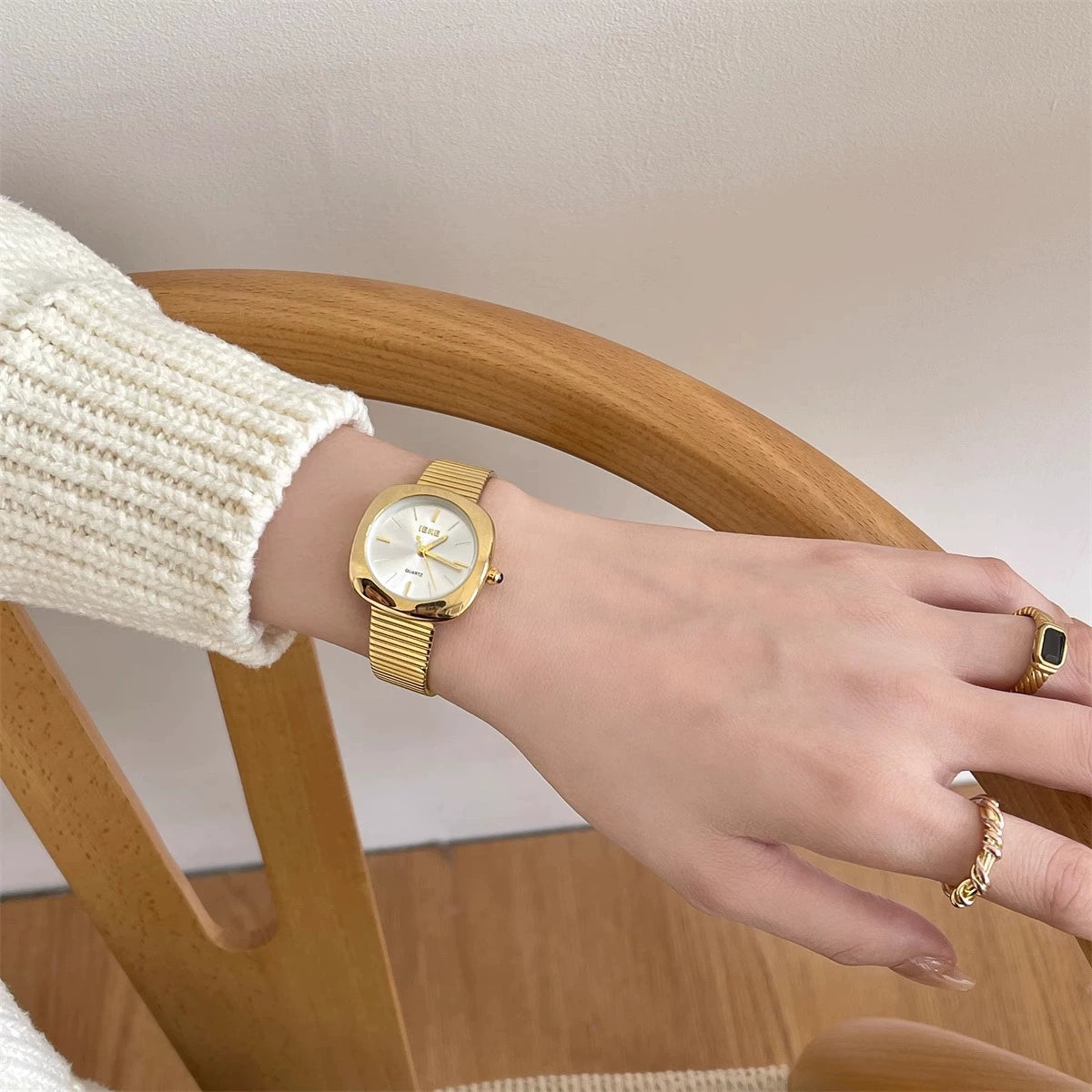 Alison Vintage Square Watch - Gold/White with Classic Link Band [RU0RU9L3]