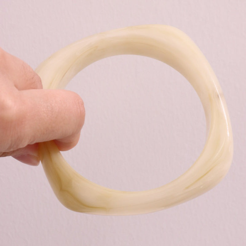 Letti Irregular Resin Bangle - C 6.7cm [7AFHWPAI]