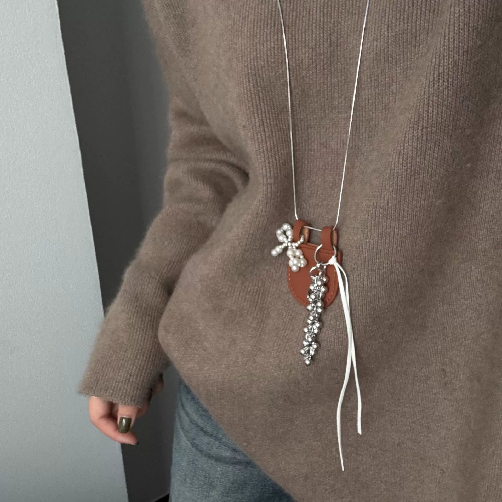 Syriah Pearl Bow Leather Necklace - Brown [UVXK6EHH]