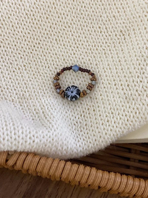Anne Delicate Beaded Rings - Black and White Flower Beaded Ring