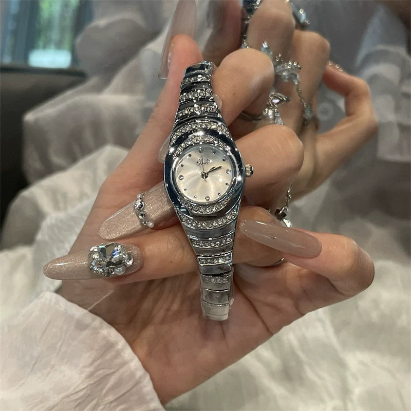 Hartlee Vintage Petite Watch - Silver