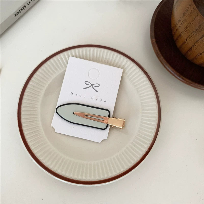 Jenny Checkerboard Hair Clip - Seamless White [S28FHGZP]