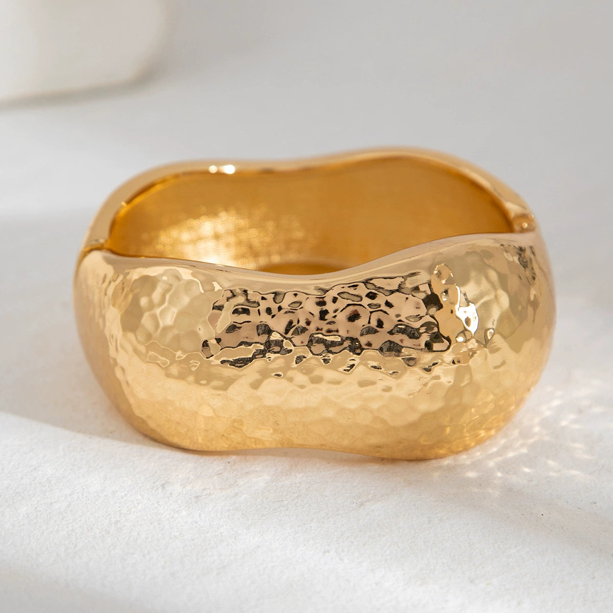 Janylah Liquid Metal Bracelet - Style 01 Gold Bracelet [KGDRLN2Z]