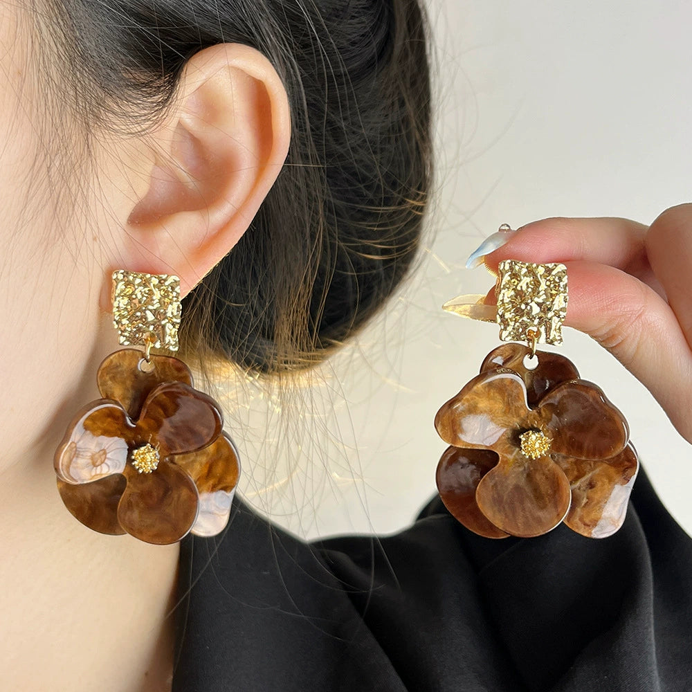 Alonna Acrylic Bloom Studs - Coffee [1OD9YREJ]